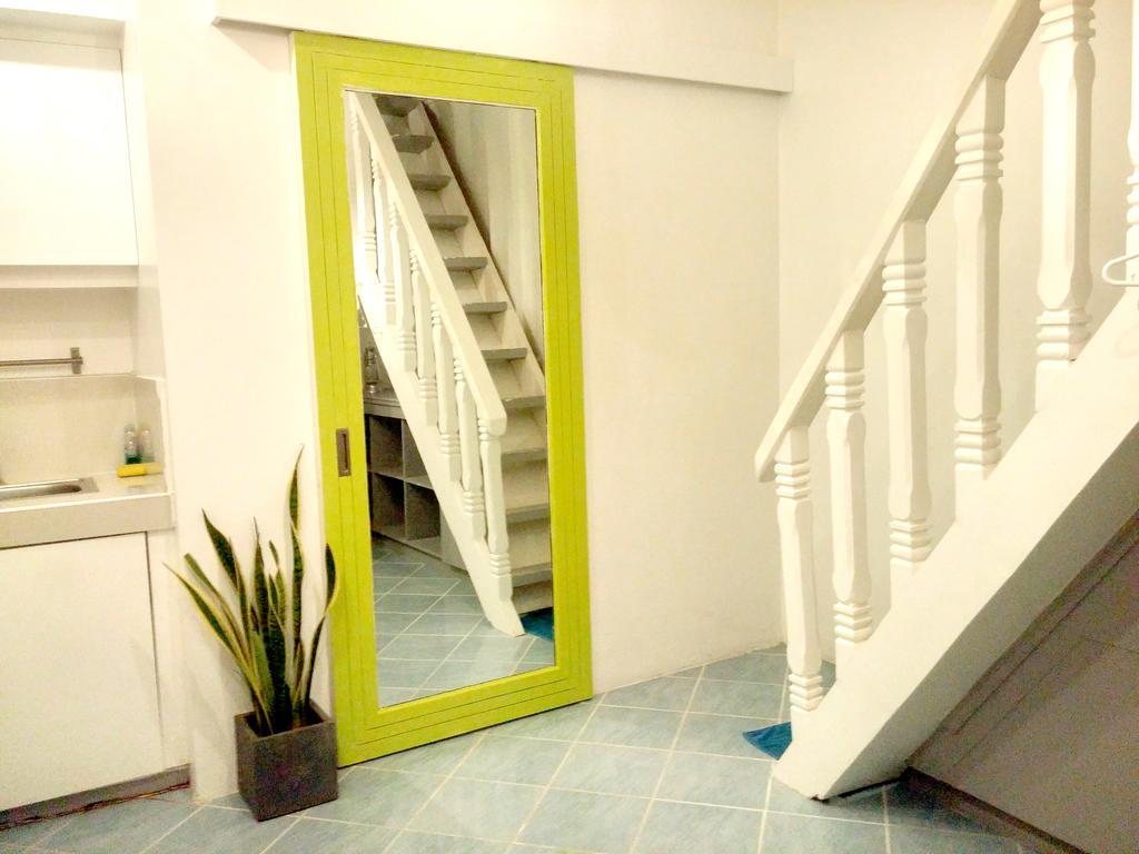812 Angol Boracay Bilik gambar