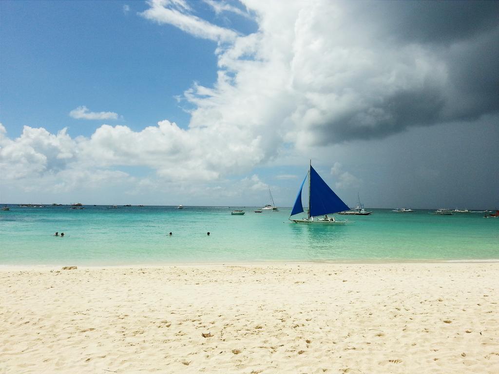 812 Angol Boracay Luaran gambar